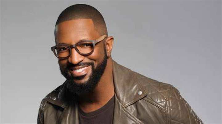 Where does Rickey Smiley currently live?